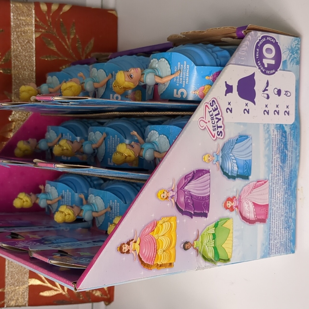 Disney princess fashion surprise - Picture 8 of 10
